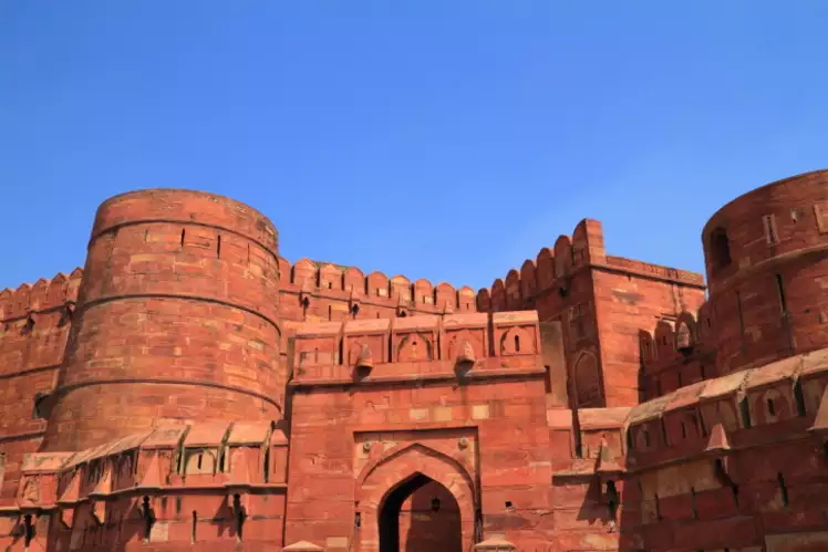 Delhi to Agra Cab
