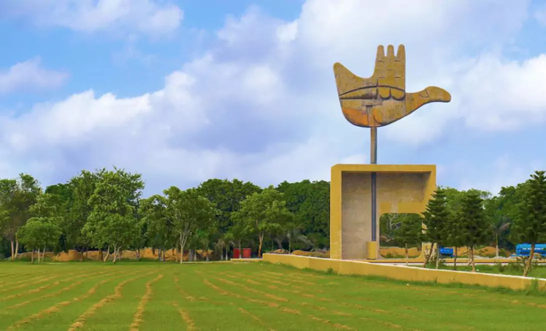 Haldwani to Chandigarh Taxi