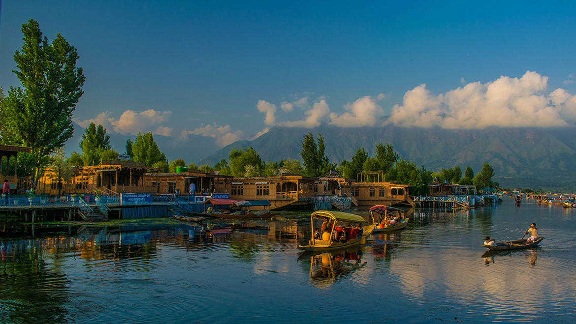 Taxi Service in Srinagar Garhwal