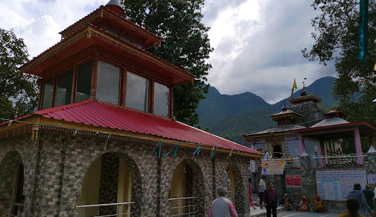 Dehradun to Uttarkashi cab